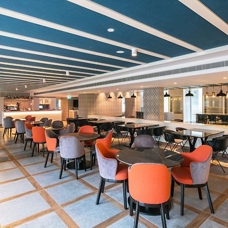 Catalonia Porto Hotel Bagian luar foto
