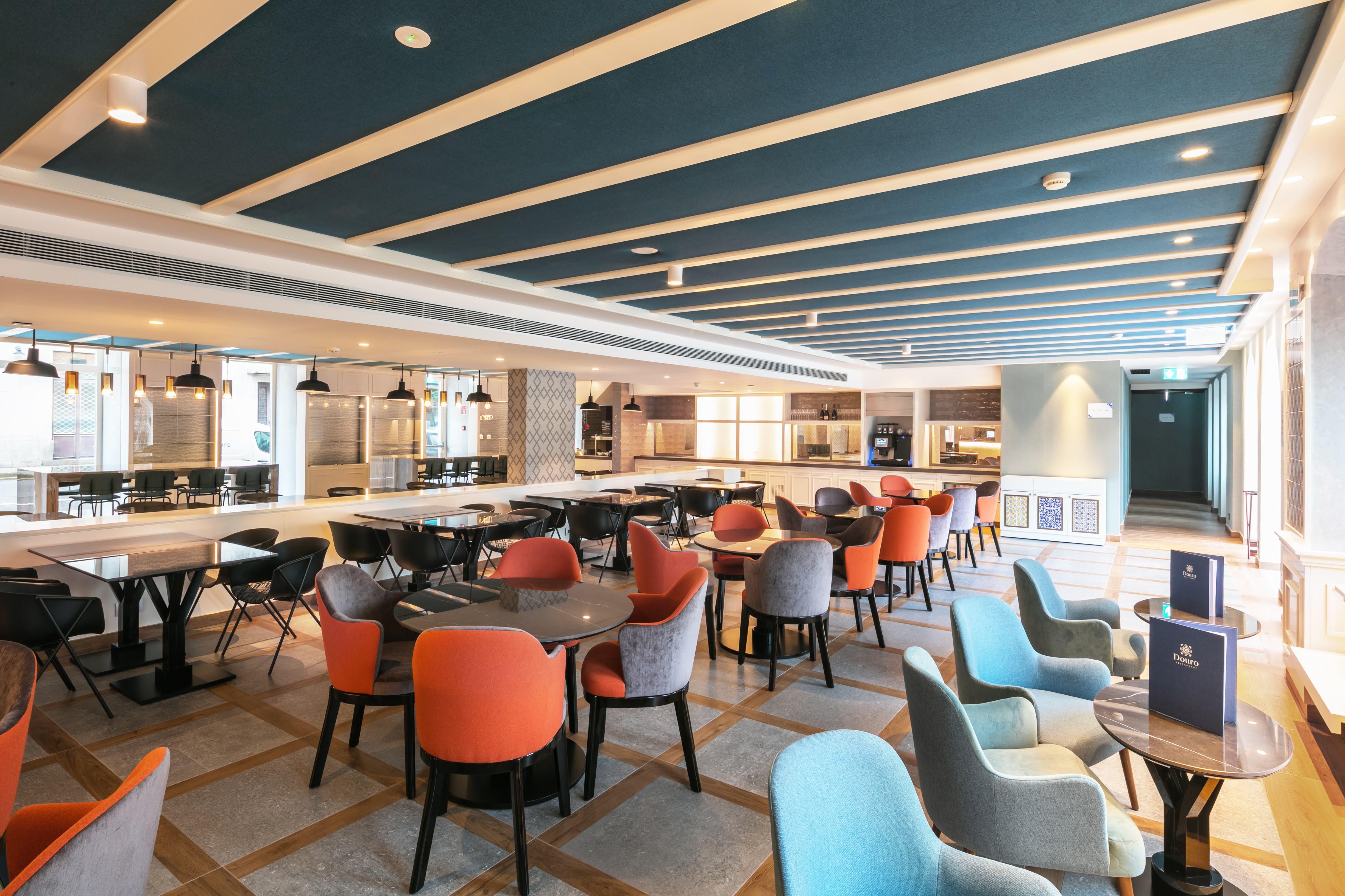 Catalonia Porto Hotel Bagian luar foto