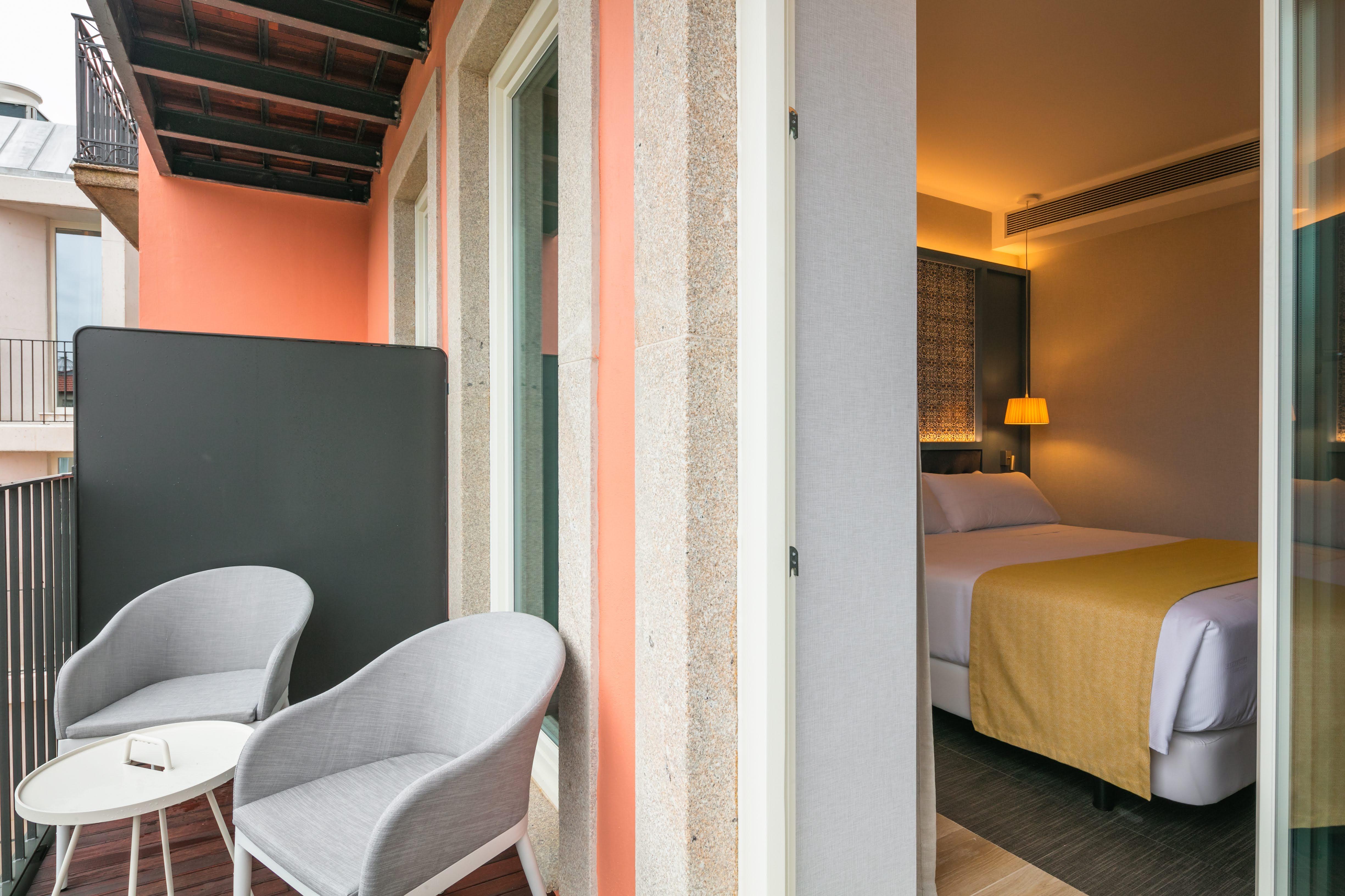 Catalonia Porto Hotel Bagian luar foto