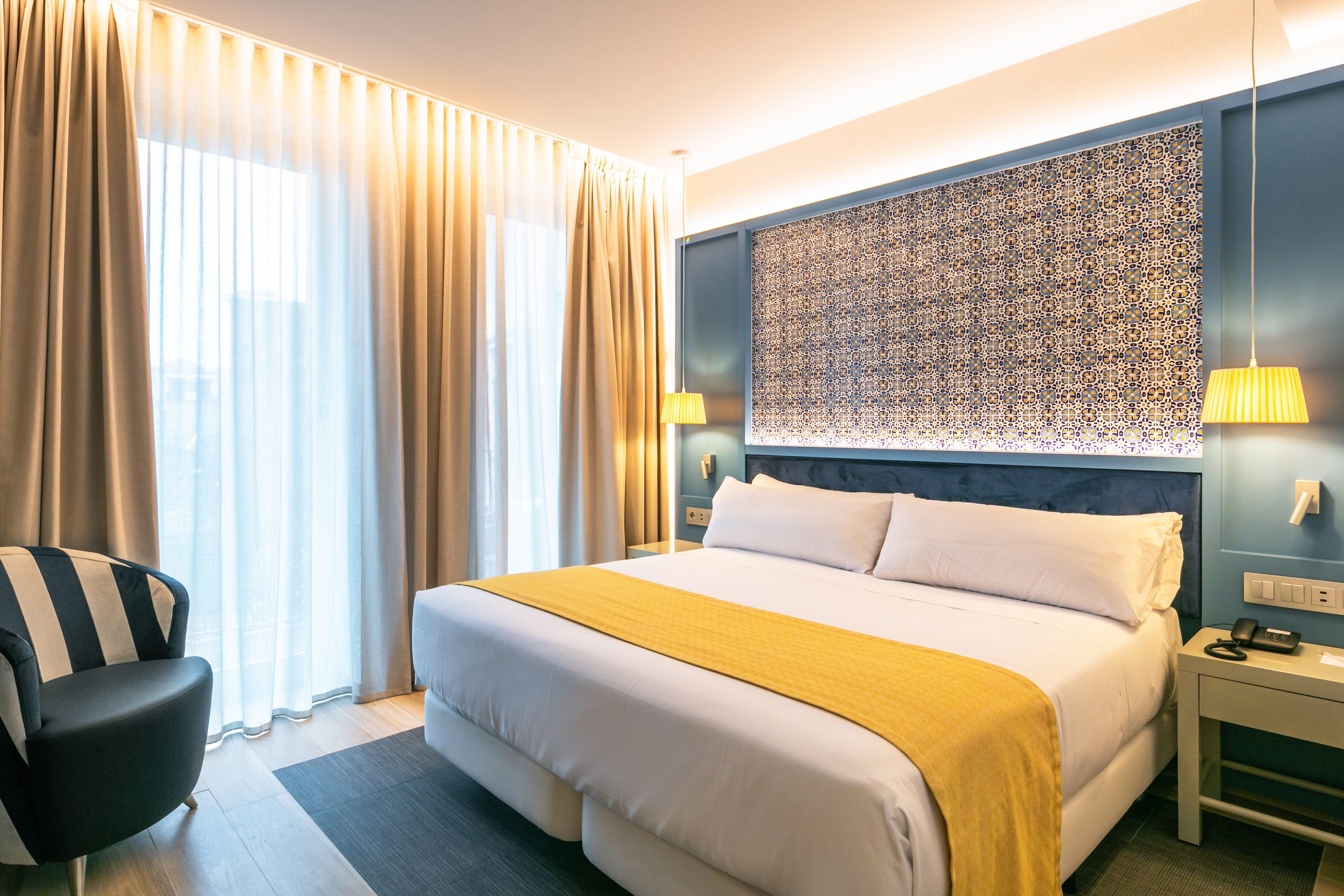 Catalonia Porto Hotel Bagian luar foto