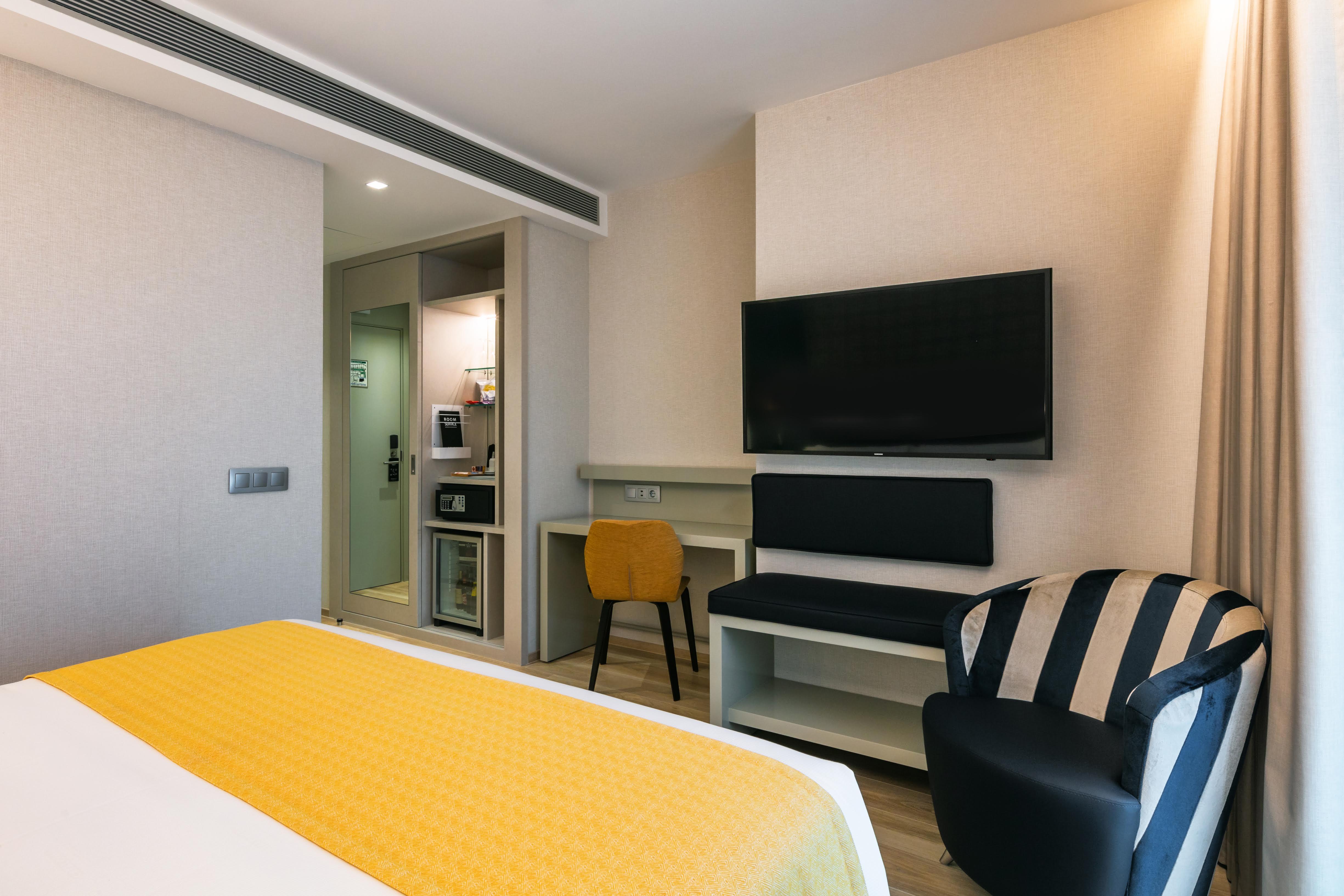 Catalonia Porto Hotel Bagian luar foto