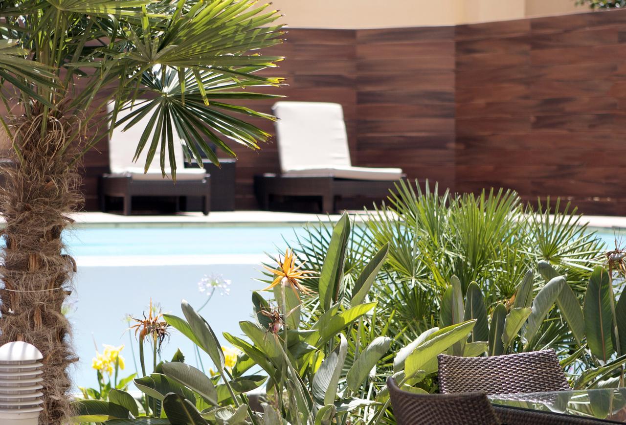 Catalonia Porto Hotel Bagian luar foto