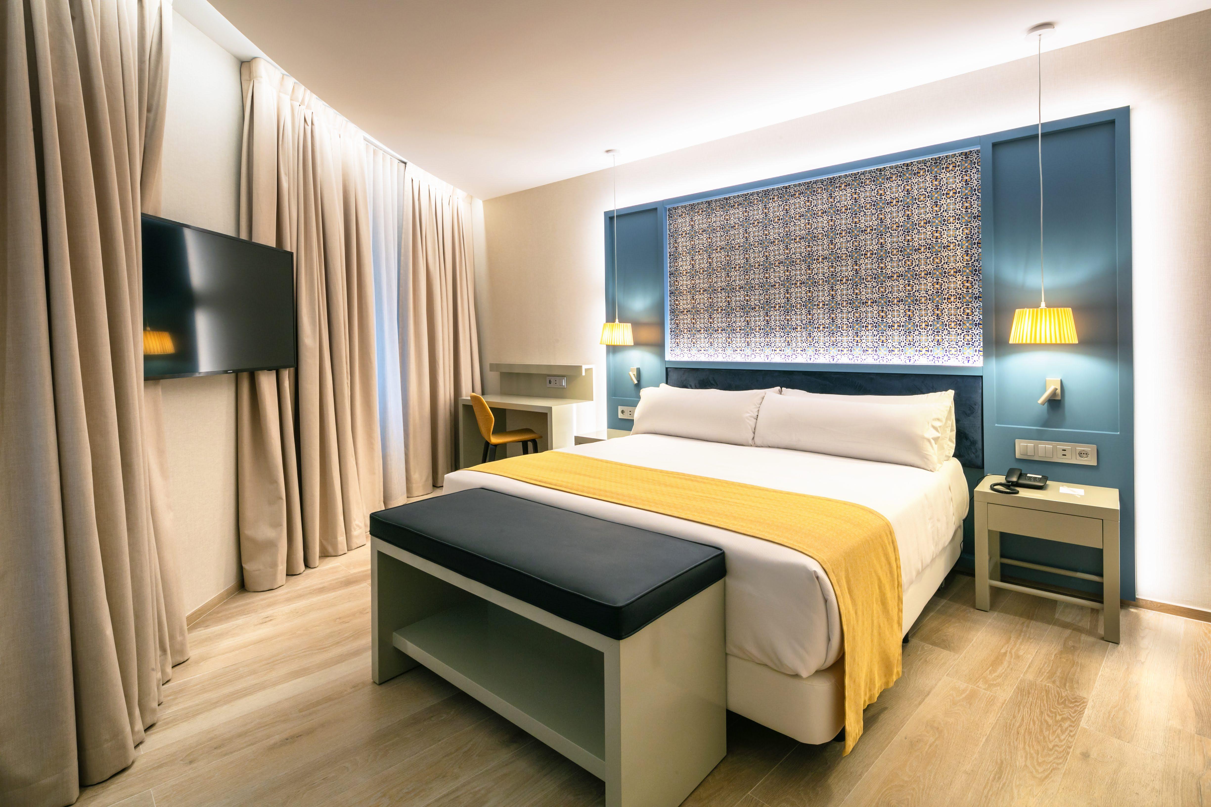 Catalonia Porto Hotel Bagian luar foto