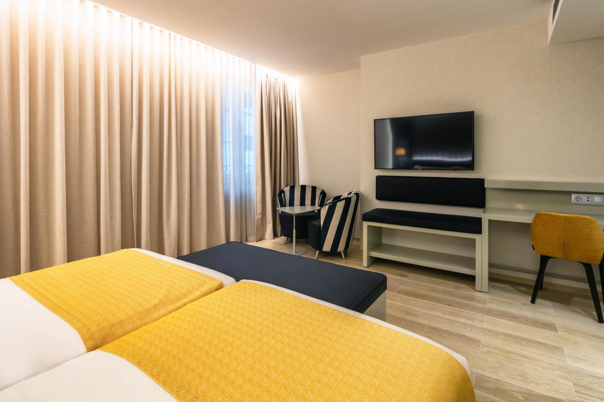 Catalonia Porto Hotel Ruang foto